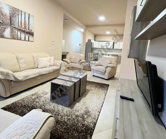 Apartament me dy dhoma gjumi për qira në zonën fresku në Tiranë, shqipëri (5)
