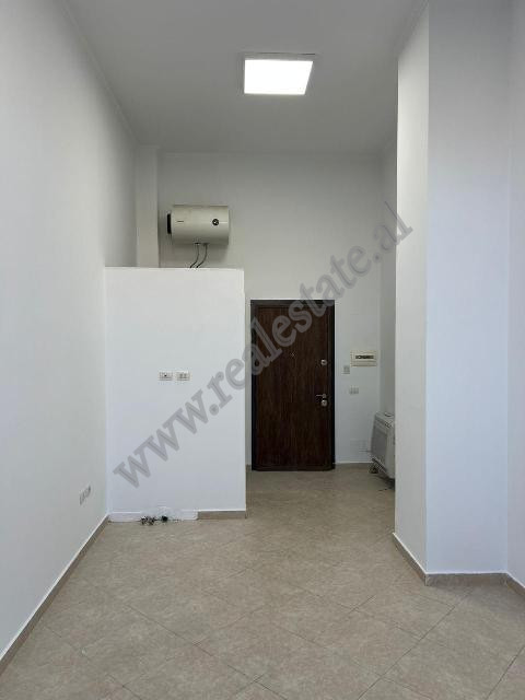 Office space for rent near toptani center ,Tirana , albania (4)