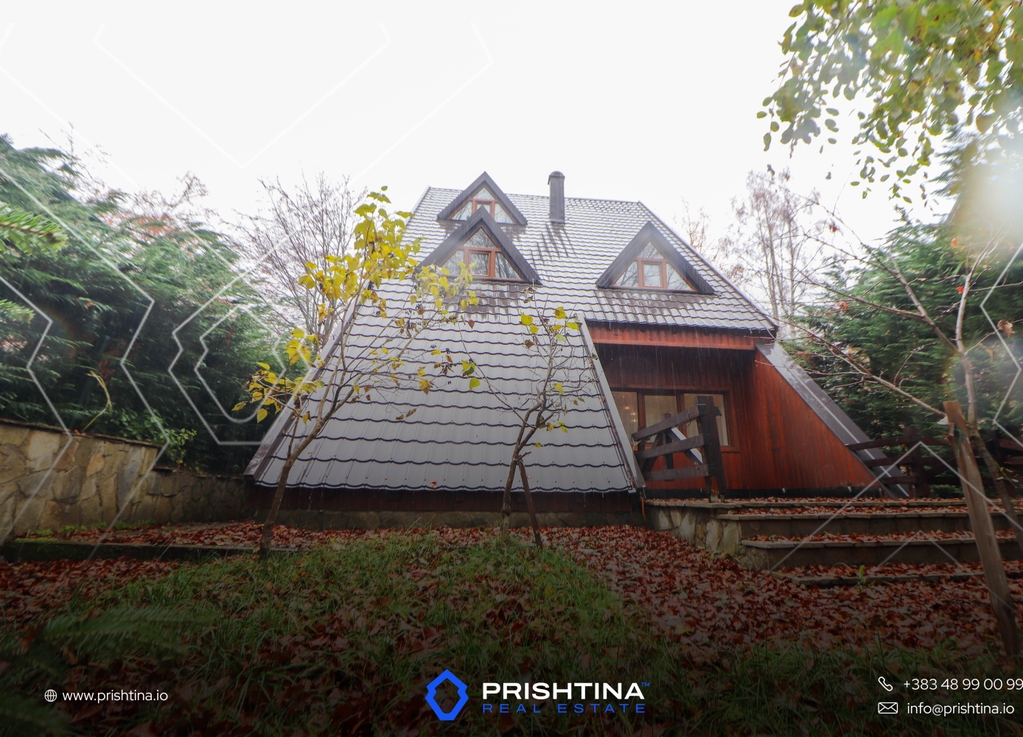 Villa in vendita 220m² a brezovicë