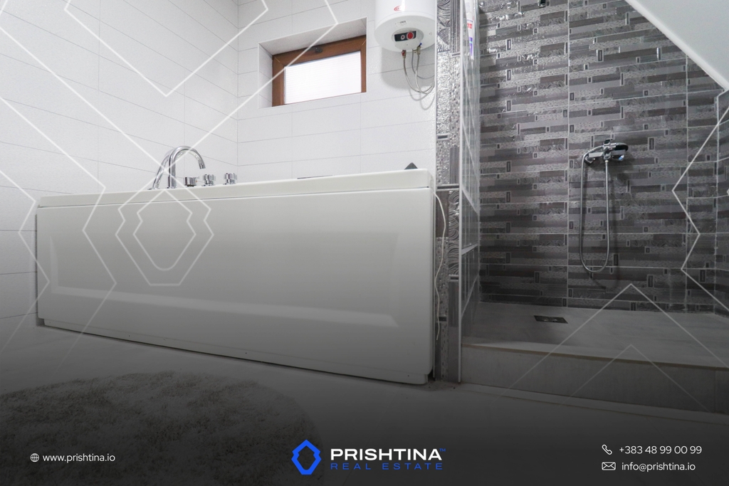 Villa in vendita 220m² a brezovicë