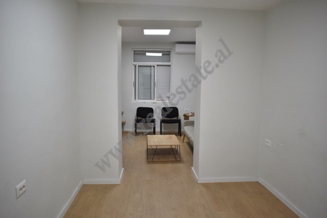 Espaço de escritório para alugar na área de Blloku em Tirana, albânia (3)