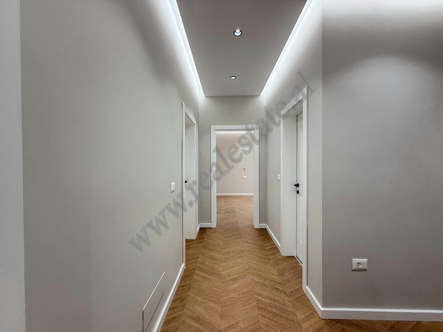 Apartament me dy dhoma gjumi për shitje në zonën myslym shyri, në Tiranë, shqipëri