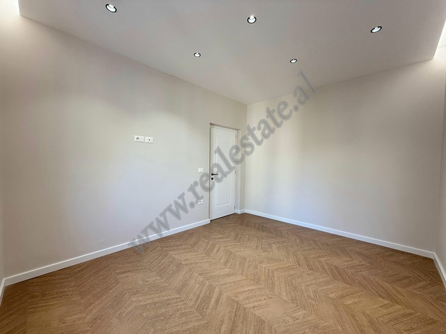 Apartament me dy dhoma gjumi për shitje në zonën myslym shyri, në Tiranë, shqipëri