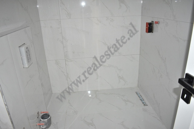 Appartement une chambre à vendre dans la rue margarita tutulani, à Tirana, albanie