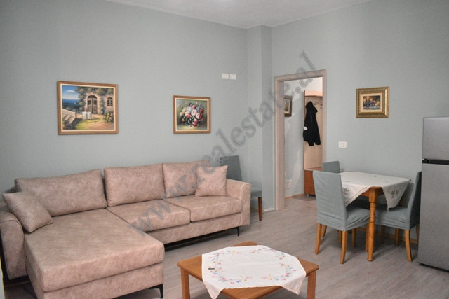 Apartamento de dos habitaciones en alquiler cerca del área de Ali Demi en Tirana, albania