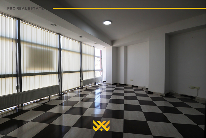 80m² shop for rent in ulpianë.