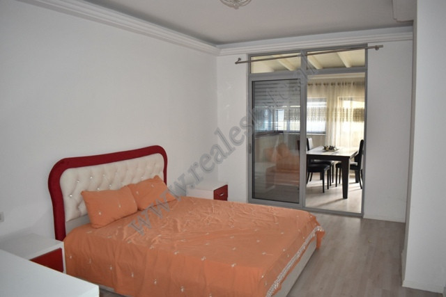 Apartament me dy dhoma gjumi për shitje në bulevardin bajram curri në Tiranë, shqipëri (5)