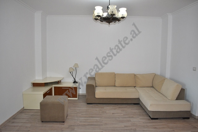 Appartement d'une chambre à vendre près de la place skanderbeg à Tirana, albanie