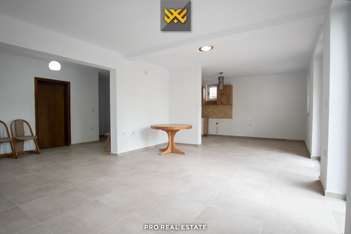 Espaço de 80m² para alugar em emshir