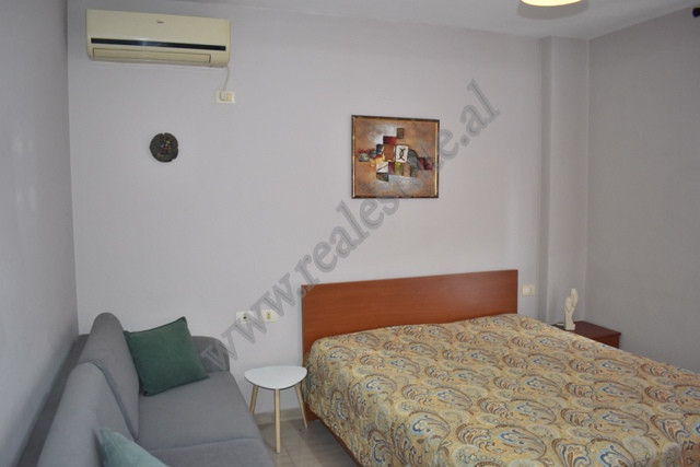Einzimmerwohnung zum verkauf in der nähe der pjeter budi straße in Tirana, albanien (8)