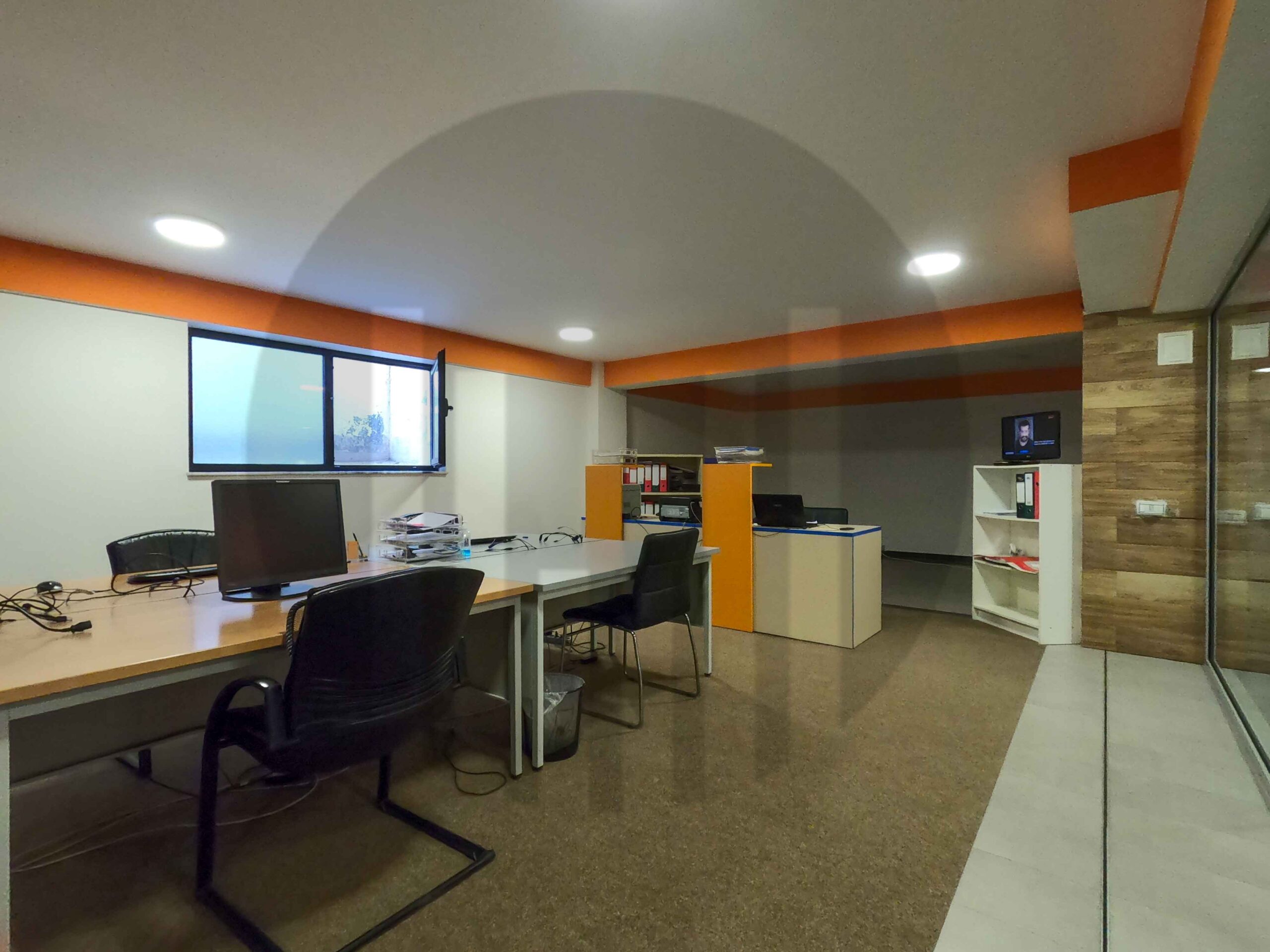 Locale di 450 metri quadrati in affitto nel quartiere Mati 1