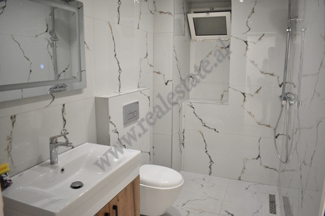 Negozio in vendita vicino a via kavaja a Tirana, albania (6)