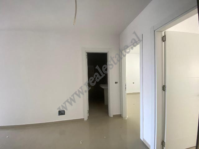 Apartamento de dois quartos à venda na área currilat em durres, albânia (6)