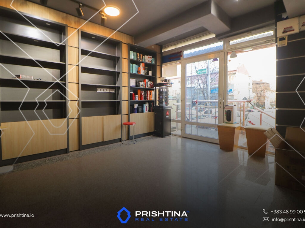 Local en venta 46.5m² en ulpianë