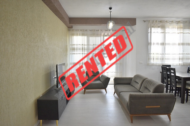 Apartamento de dois quartos para alugar no river residence em Tirana, albânia