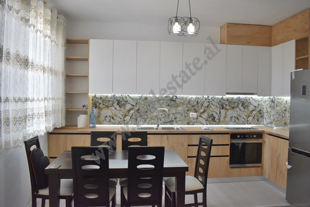 Apartamento de dois quartos para alugar no river residence em Tirana, albânia (4)