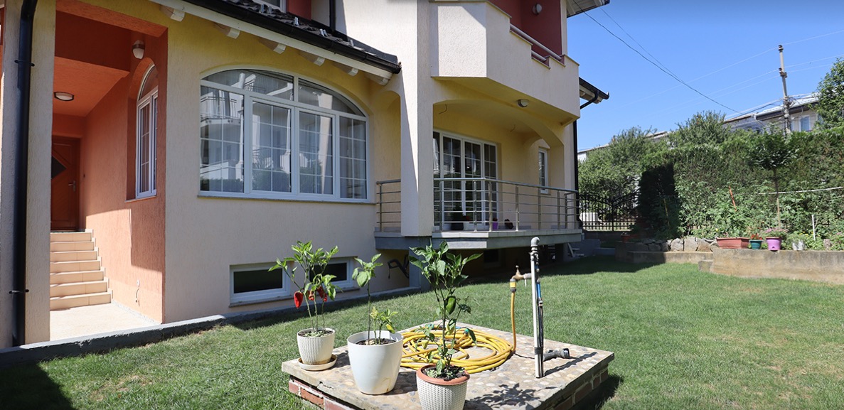 Casa in vendita a sofali (2)