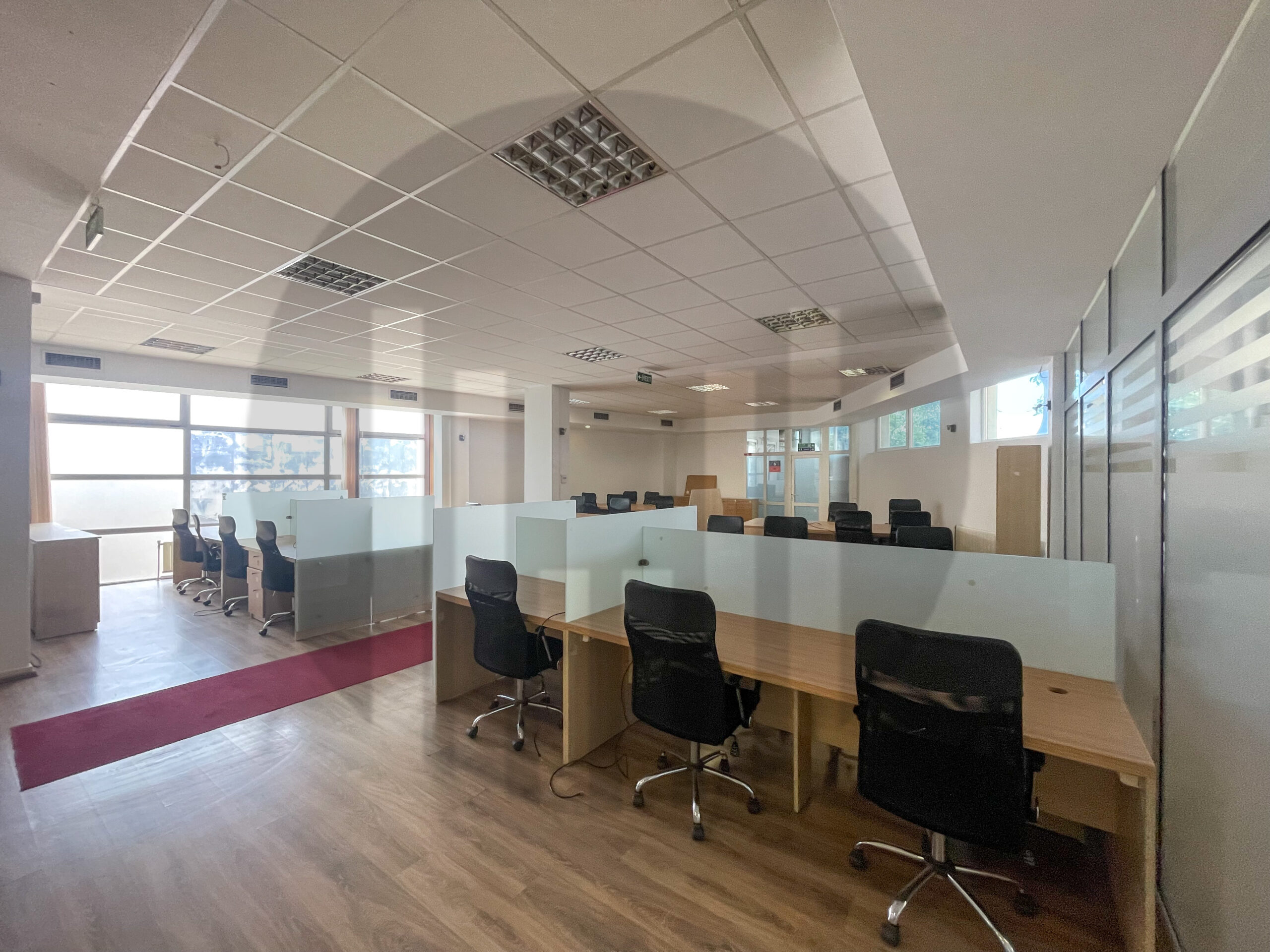 Commercial property 1000 square meters for rent in Aktash neighborhood