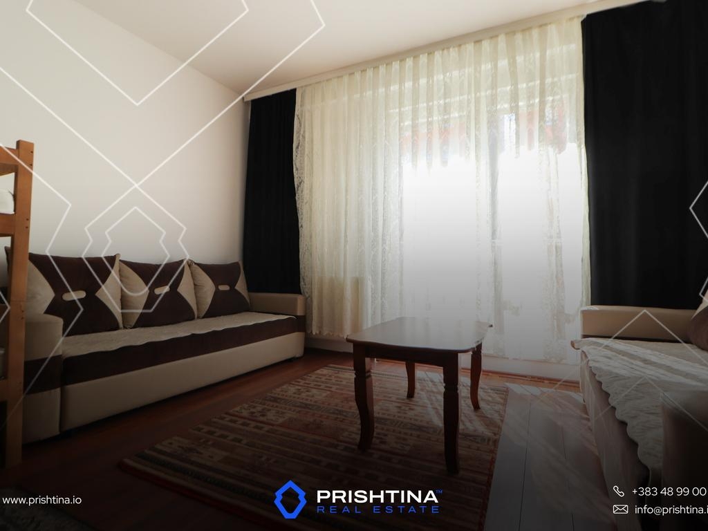 Gasonjerë në shitje 33m² në Tophane (6)