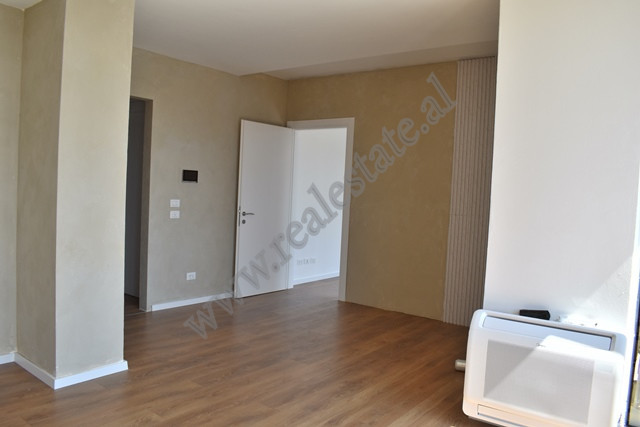 Office space for rent at lake view residence in Tirana, albania (2)