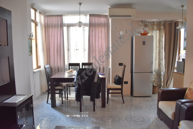 Appartement de deux chambres à vendre près du quartier vasil shanto à Tirana, albanie (2)