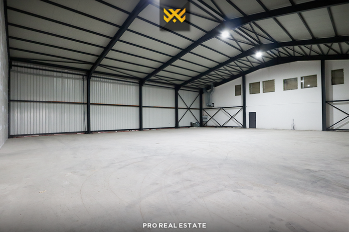 Armazém de 900m² para alugar em Çagllavicë.