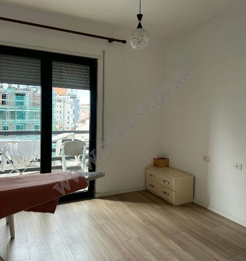 Zwei-zimmer-wohnung zum verkauf im don bosko-viertel, in Tirana, albanien (5)