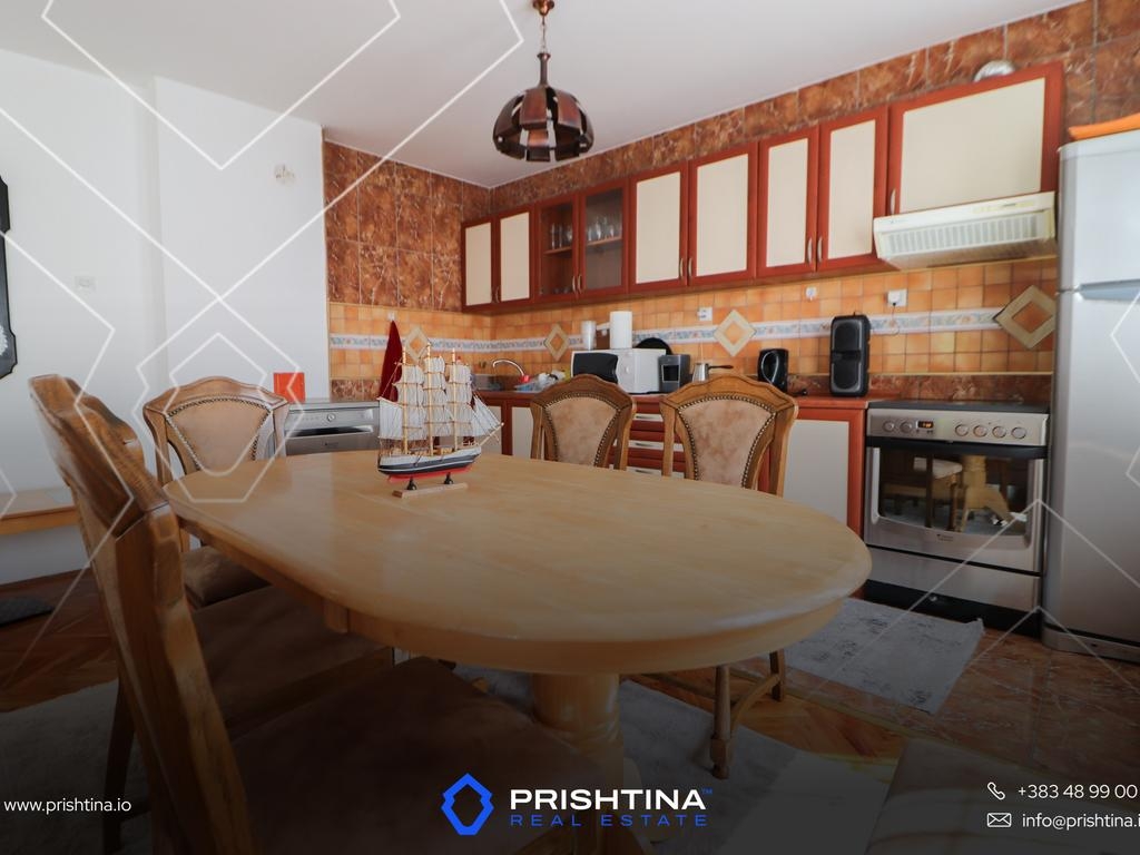 Shtëpi me qira 220m² në sofali