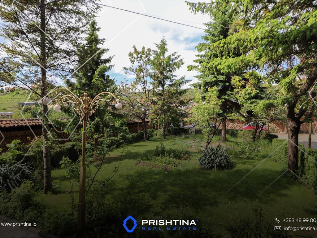 Shtëpi me qira 220m² në sofali