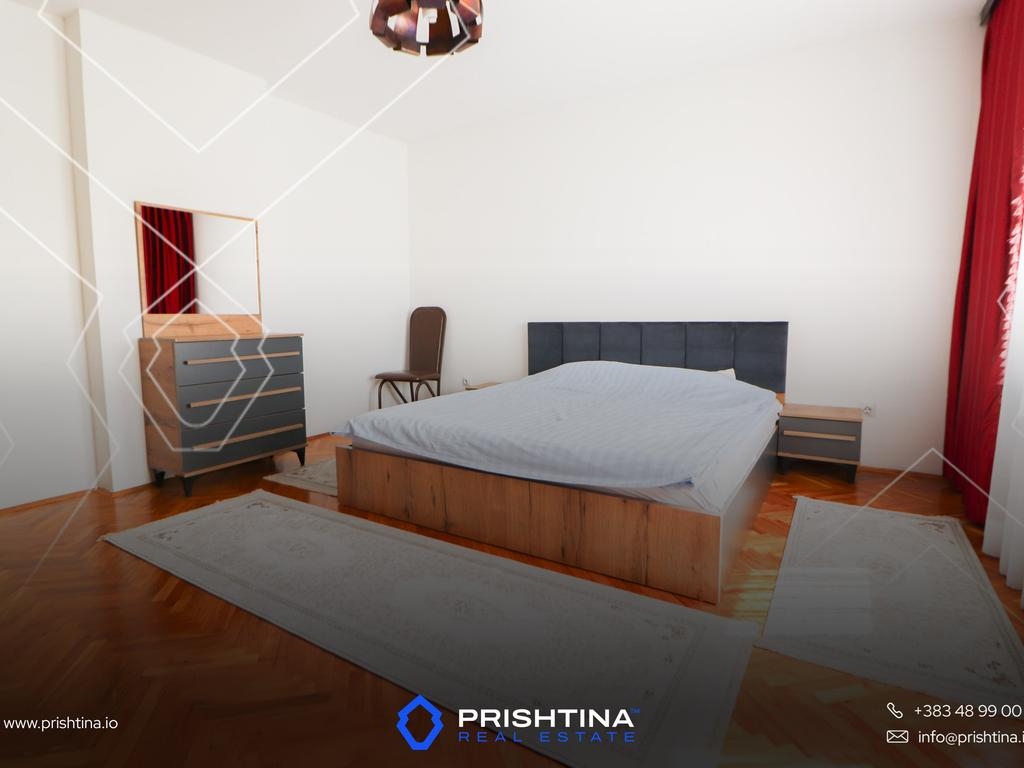 Shtëpi me qira 220m² në sofali