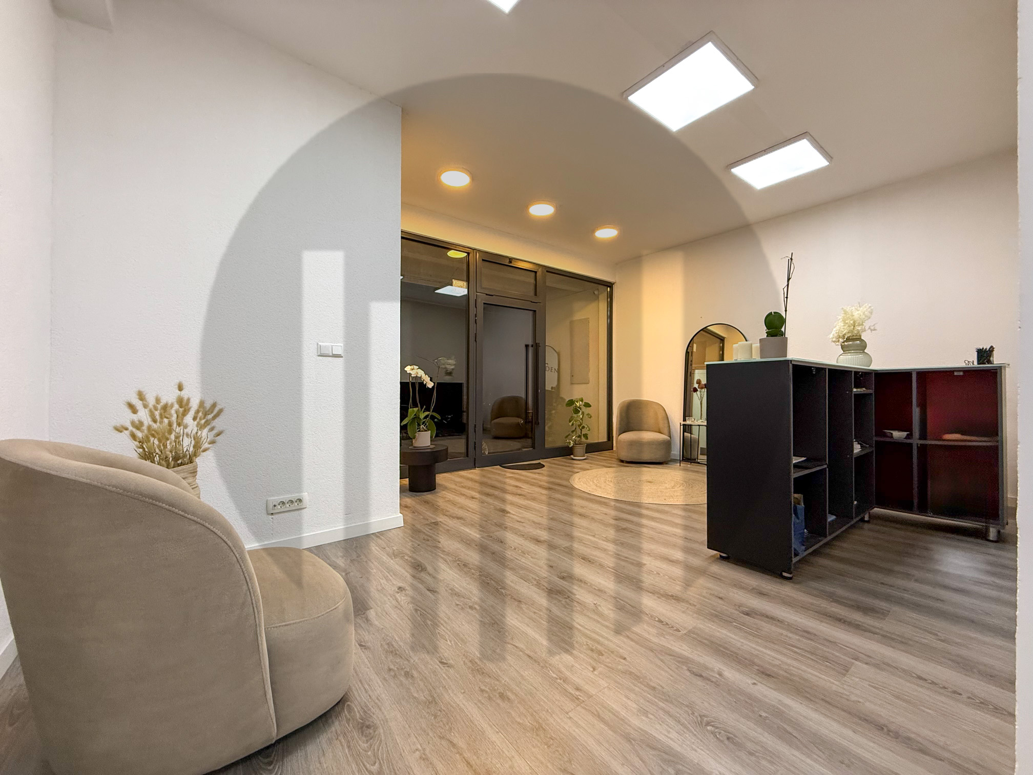 Espacio comercial de 140m² en alquiler en el barrio Aktash