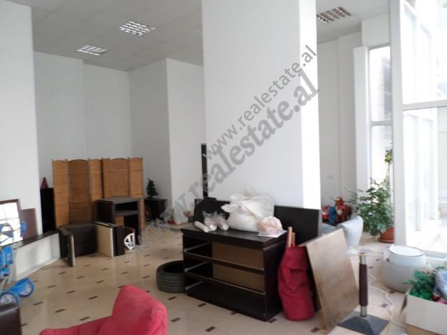 Negozio in vendita nell'area di don bosko a Tirana, albania