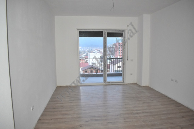 Zwei-zimmer-wohnung zum verkauf im kamez-gebiet, albanien (2)