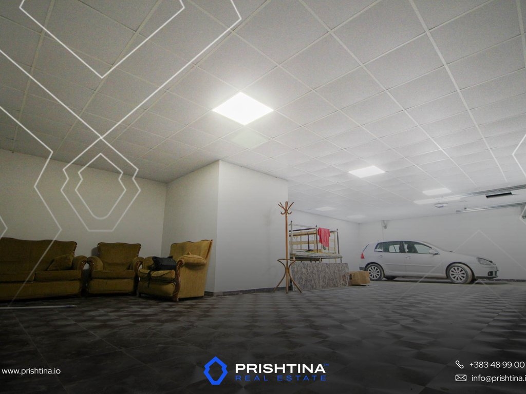 Espaço comercial à venda 212m² em Fushë Kosovë (3)