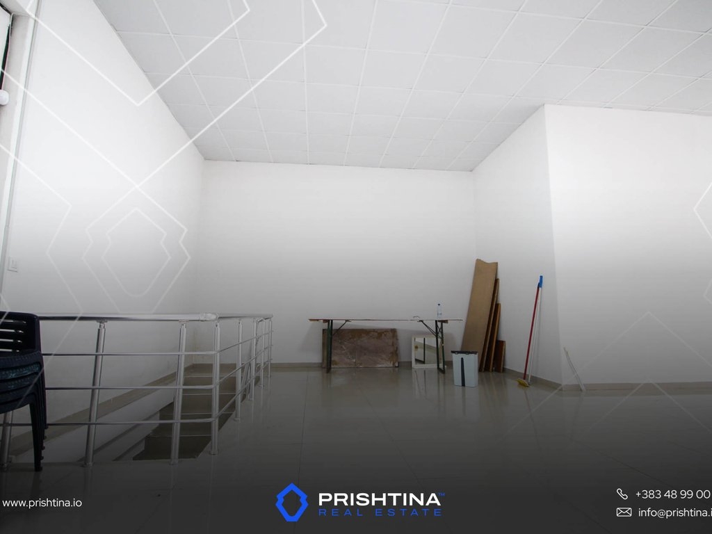 Espaço comercial à venda 212m² em Fushë Kosovë (4)