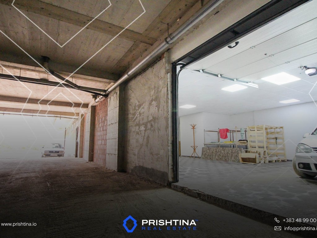 Espaço comercial à venda 212m² em Fushë Kosovë (7)