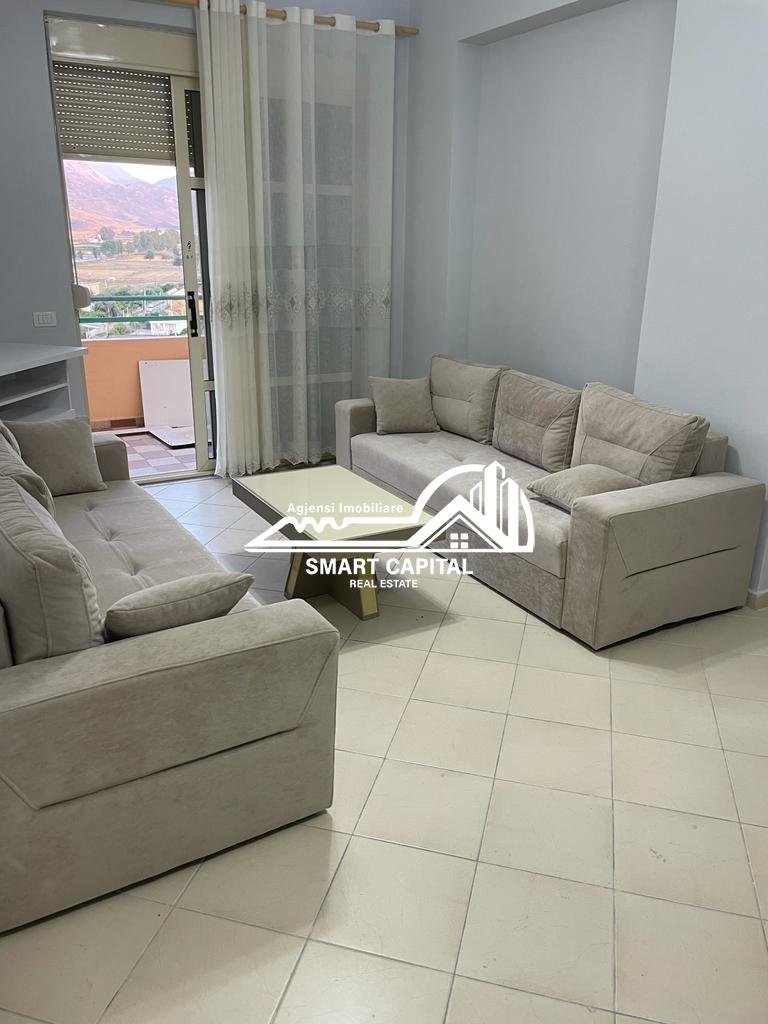 Shitet apartament 1+1 ne qender te orikumit .