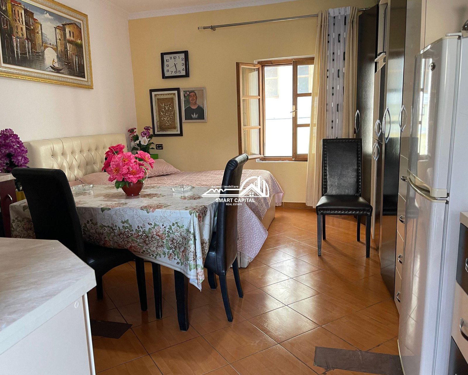 En venta: Garzoniere de 32 m² en el segundo piso + tienda de 16 m² en el primer piso
