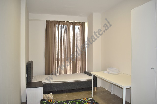 Apartamento de três quartos à venda na área fusha aviacionit em Tirana