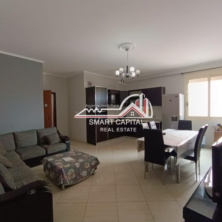 Shitet penthouse me pamje nga deti ne orikum !
