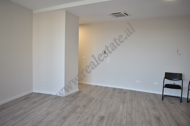 Bürofläche zur miete in der kosovareve-straße in Tirana, albanien (3)