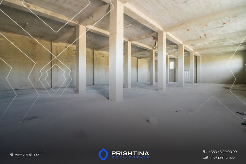 Magazzino in affitto 1100m² a Lipjan