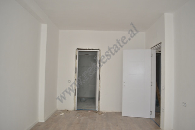 Appartamento con due camere da letto in vendita in via dritan hoxha a Tirana, albania (4)