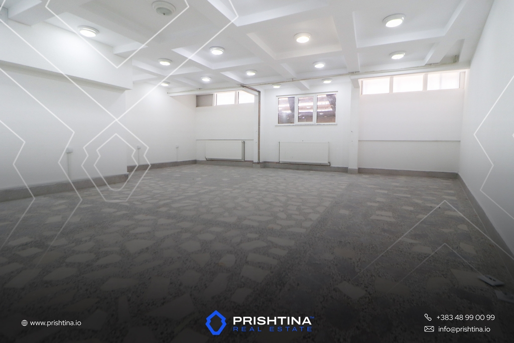 Property for rent 860m² in Çagllavicë (5)