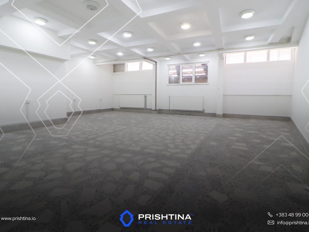 Property for rent 860m² in Çagllavicë (6)