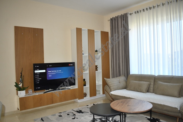 Villa de dos pisos en venta cerca de la zona de kamza en Tirana (4)