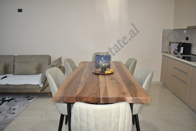 Villa de dos pisos en venta cerca de la zona de kamza en Tirana (5)