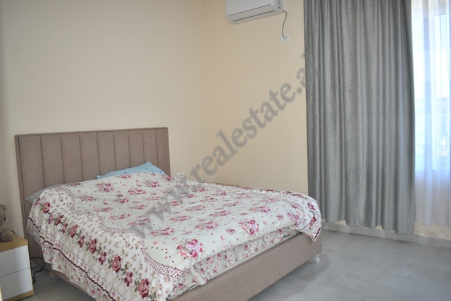 Villa de dos pisos en venta cerca de la zona de kamza en Tirana (8)