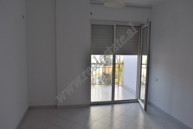 Apartamento de un dormitorio en venta en el área de Ali Demi en Tirana, albania (5)