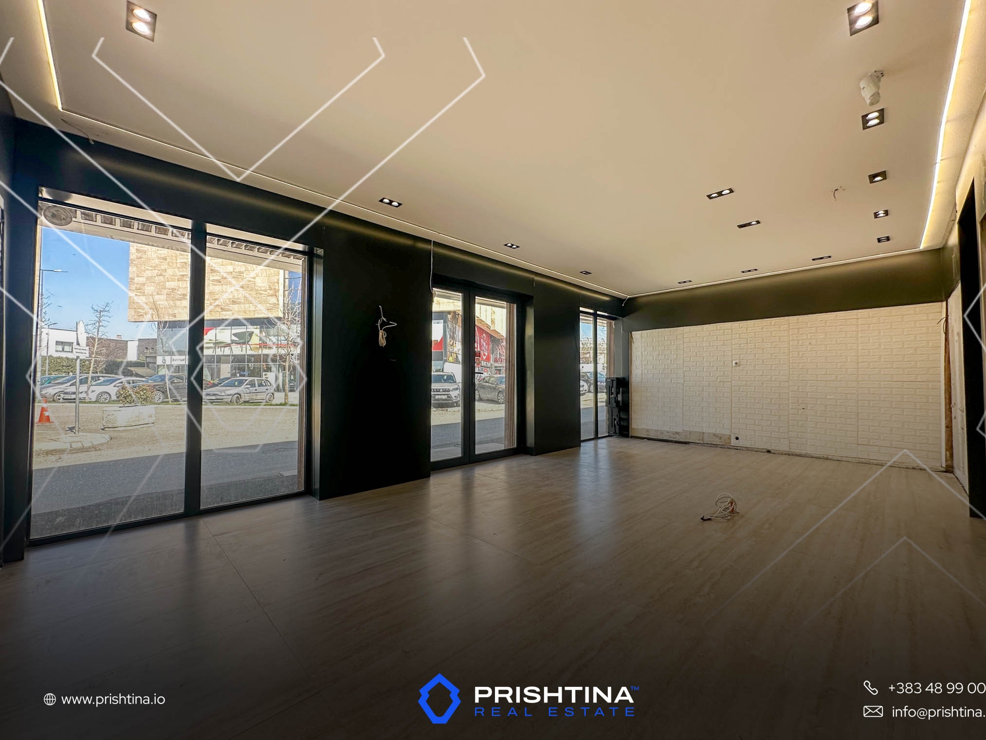 Commercial space for rent 100m² in Çagllavicë (4)